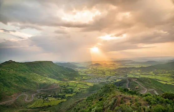 山城與古蹟：從孟買出發的洛納瓦拉及Karla Caves之旅