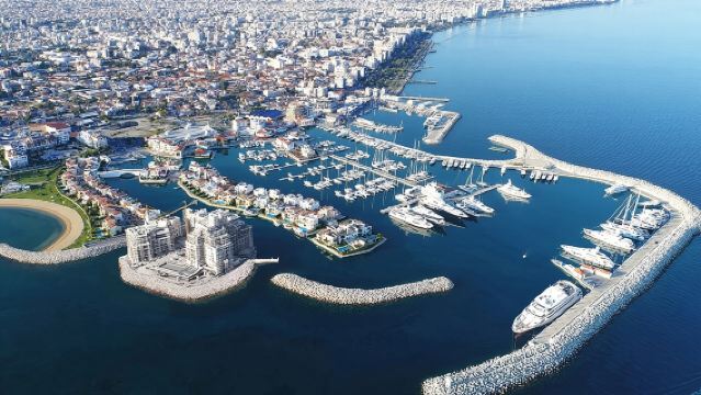 Tour Tradizionale e Moderno di Cipro al Terminal Crociere di Limassol