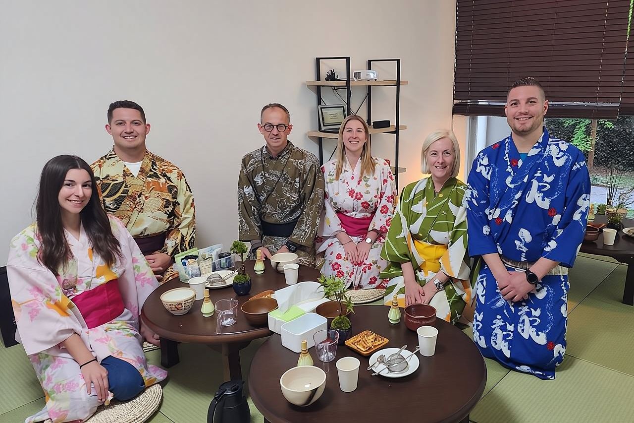 Upacara Minum Teh Kimono Matcha di Tokyo