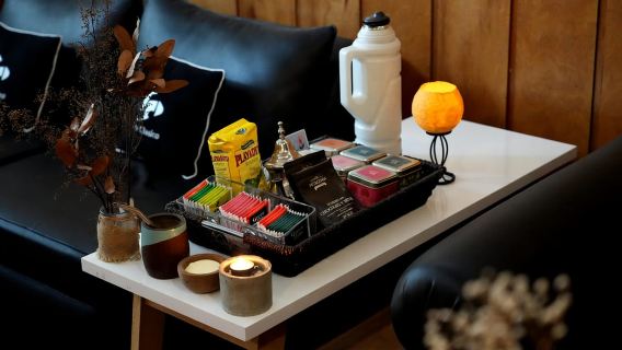 Buenos Aires: Piano concert, candles, wine and gourmet appetizer.