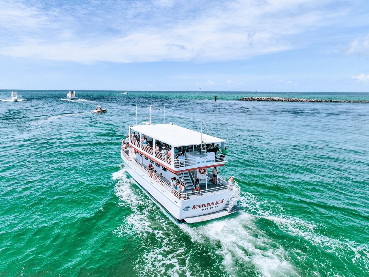 Destin: crociera con i delfini a bordo di una barca con fondo di vetro