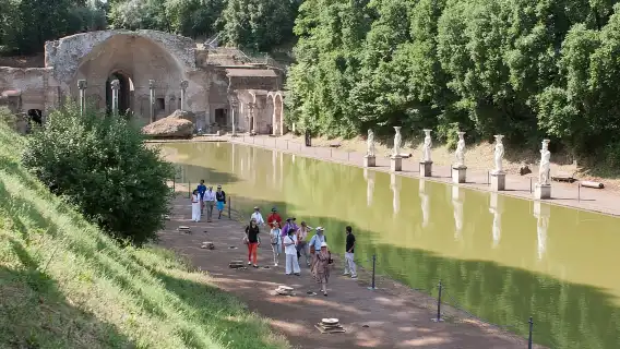 From Rome: Villa Adriana Private Day Trip by train