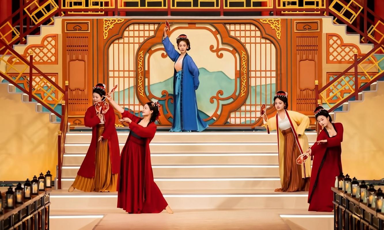 Kaifeng Imperial Song Banquet • Immersive Experience of Royal Feasts (Immersive journey through millennia of imperial luxury + classical music and dance intangible cultural heritage performance + historical culture)