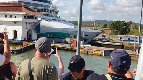 ทัวร์ปานามาซิตี้และคลองปานามา: กลุ่มเล็ก มิราฟลอเรสและคาสโก
