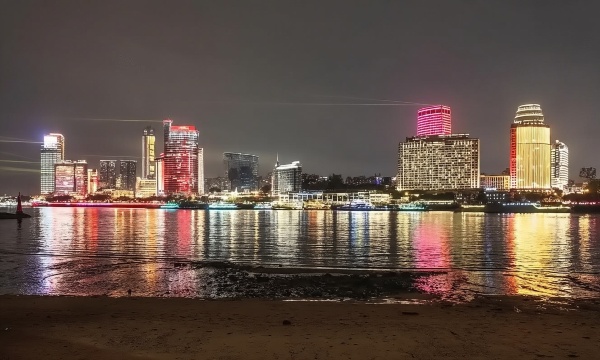 Tiket Kapal Wisata Malam Lujiang di Xiamen - Menikmati Pemandangan Malam Dua Pesisir di Laut (Kapal 