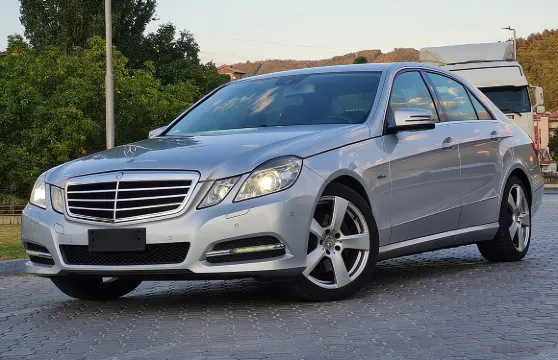 斯科普里機場私人接送服務，最多可容納3名旅客