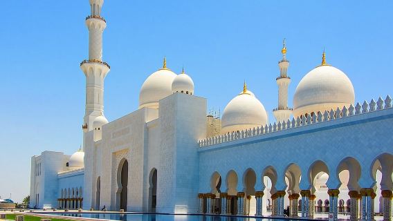 Abu Dhabi Premium Guided City Tour with Lunch Included