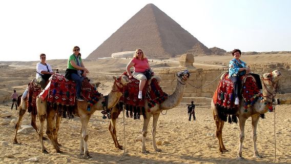 Allinclusive Half DayPrivateTour Giza PyramidsSphinx Ticke Lunch