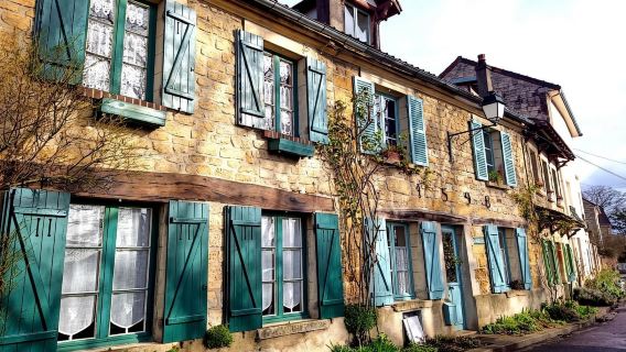 one-day tour of Van Gogh's House in Paris, France