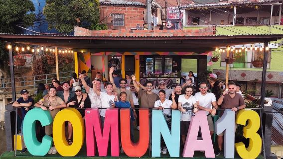 ทัวร์กราฟฟิตี|ชุมชน 13 นำโดยคนท้องถิ่น