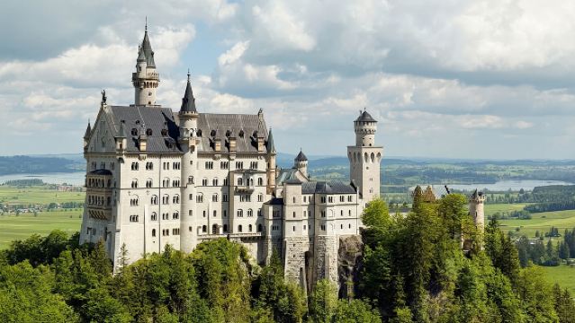 德國慕尼黑新天鵝堡一日遊【可選精緻小團/中文司機/可拼可包】