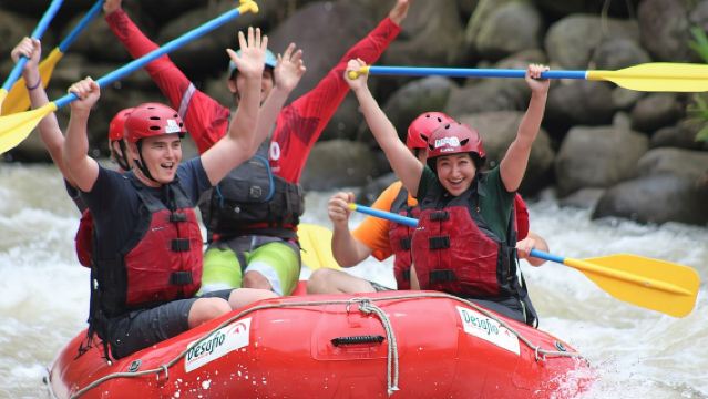 Whitewater Rafting Class 2-3 Balsa River from La Fortuna
