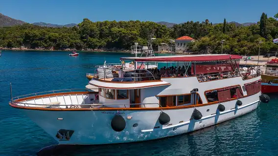 Dubrovnik: Elaphiti Islands Full-Day Cruise with Lunch