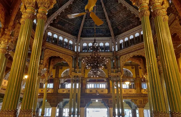 由旅遊部認可公司提供的班加羅爾至邁索爾之旅