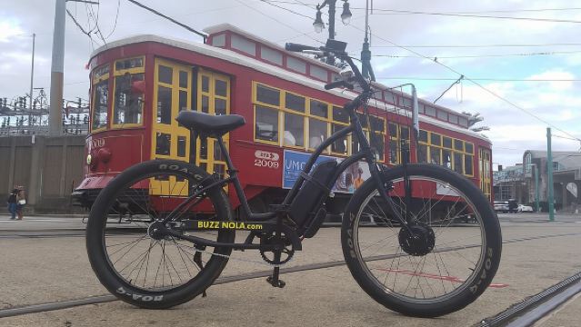 ทัวร์ขี่จักรยานไฟฟ้าในนิวออร์ลีนส์สไตล์ครีโอล (อายุ 16 ปีขึ้นไป)