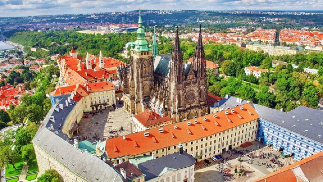 Tour a piedi privato di 3 ore al Castello di Praga