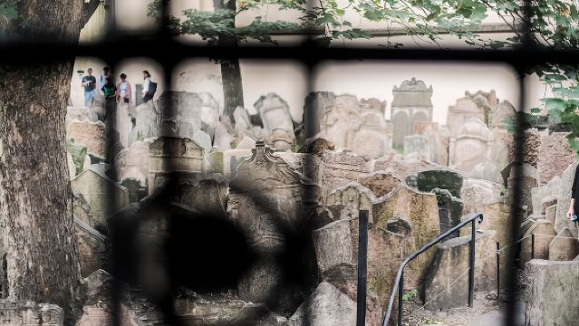 ปราก: ทัวร์เดินชมย่านชาวยิว พร้อมตั๋วเข้า