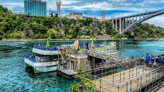 Niagara Falls, USA: Maid of Mist & Cave of Winds Combo Tour