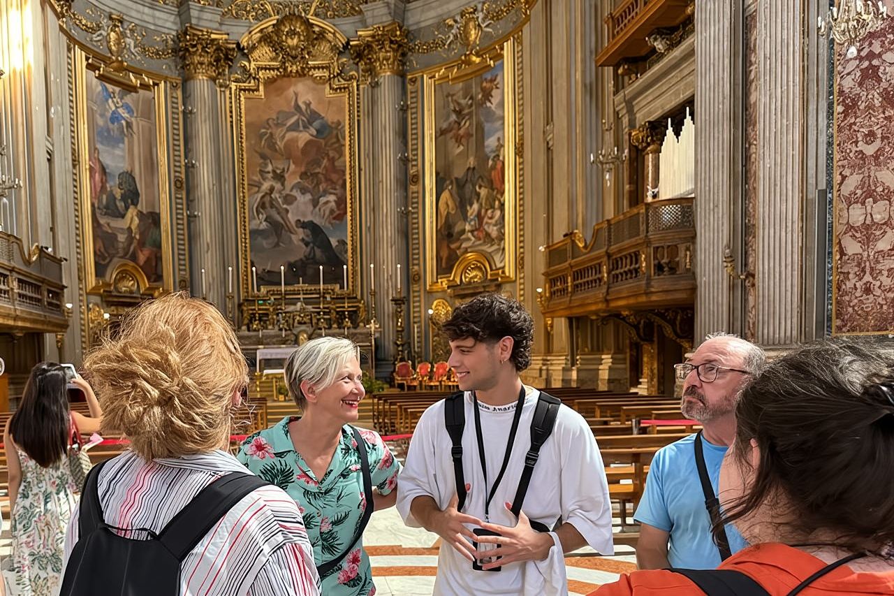 Historical Walking Tour in Rome City Center with Hidden Gems