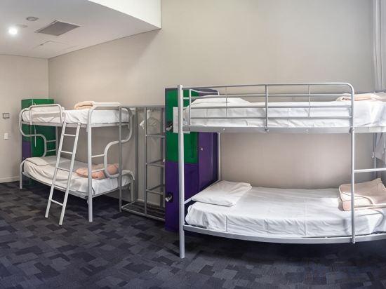 Big Backpackers Hostel Room Type - Bed In 4-Bed Mixed Dormitory Room With Ensuite Bathroom (Age 18-40yrs Only) (Mixed Gender) Big Backpackers Hostel Room Type - Bed In 4-Bed Mixed Dormitory Room With Ensuite Bathroom (Age 18-40yrs Only) (Mixed Gender)