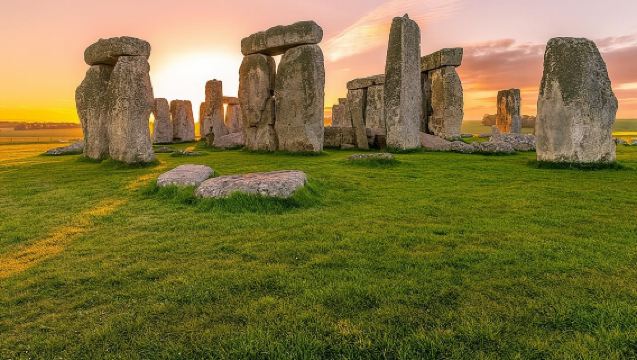 Southampton Cruise port to London Via Stonehenge & Windsor castle