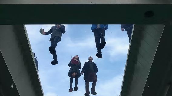 Ganztagestour zum Baofeng-See, zur Gelben-Drachen-Höhle und zur Glasbrücke