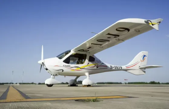 江蘇鎮江固定翼體驗/固定翼飛行體驗/專業機長一帶一【可體驗操作駕駛/多個套餐可選/高空項目優選】