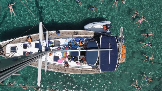 Milos and Polyaigos Full Day Cruise with Meals and Snorkelling