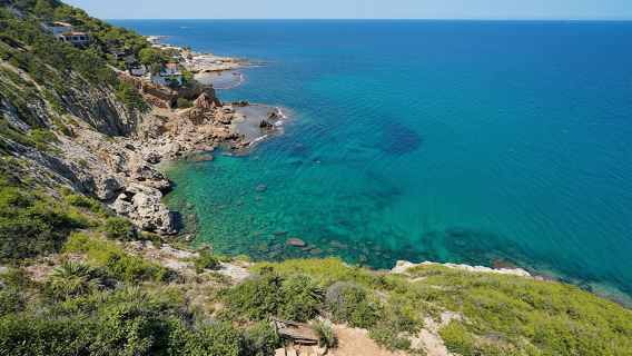 Segelausflug zur Cova Tallada und zum Meeresschutzgebiet Cabo de San Antonio