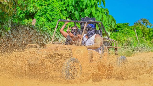 Tour en Buggy por la Playa Macao, Cueva de la Laguna, Café y Tabaco