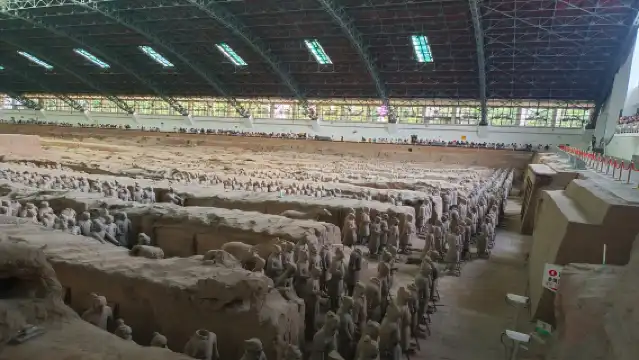 西安秦始皇帝陵博物院(兵馬俑)+華清宮+西安千古情一日遊