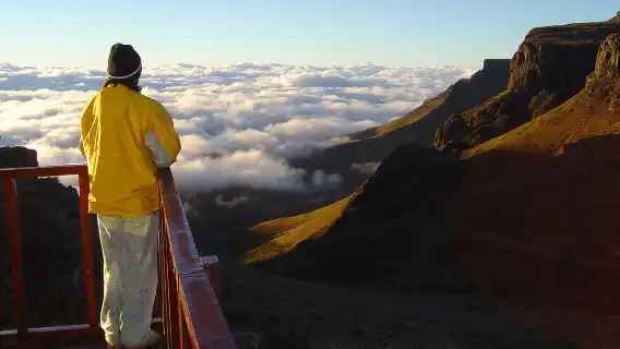 ซานิพาส: ทัวร์ทางวัฒนธรรมและมรดก