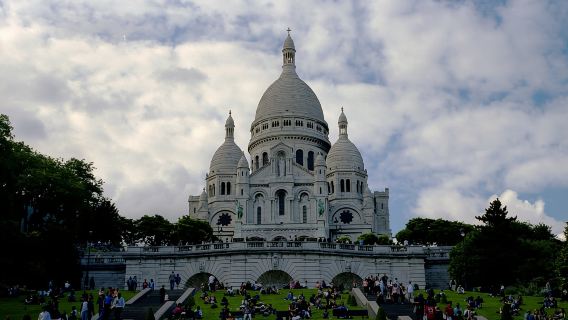 Paris: Private Guided Tour of the Charming Montmartre