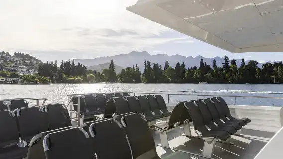 Queenstown: Lake Whakatipu Boat Trip