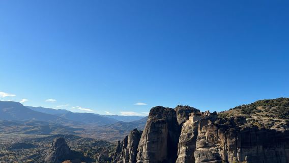 Traslado en autobús de Kalabaka para visita autoguiada a Meteora
