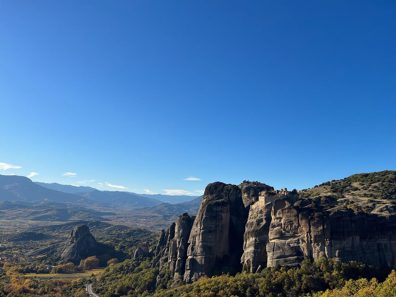 Kalabaka Bus Transfer for Meteora Self-Guided Visit