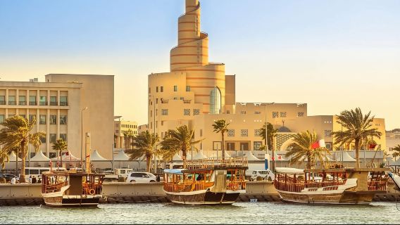 Doha Sunset Experience & Traditional Dhow Cruise with Dinner