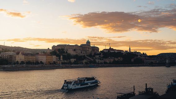 Pelayaran Wisata Sorotan Budapest