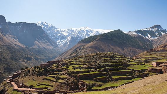 Soft Hiking Experience and Lunch at the Pottery Village from Marrakech