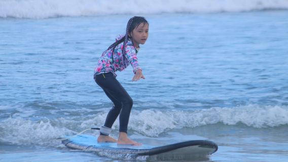 Pantai Kuta, Bali: Pelajaran Selancar untuk Pemula & Menengah
