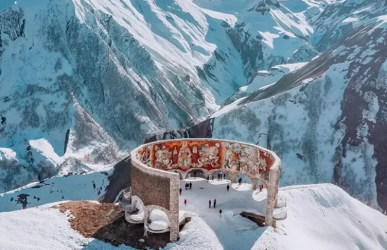 第比利斯出發：古達烏里、卡茲貝吉、Zhinvali、Ananuri湖、Stepantsminda