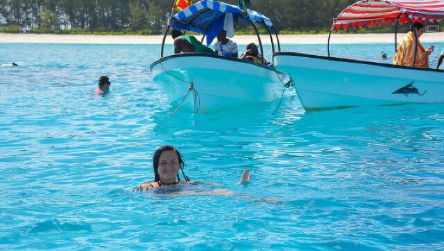 TanzaniaZanzibar CityFreedivingSnorkeling6 hours [Mnemba Island  with lunch]
