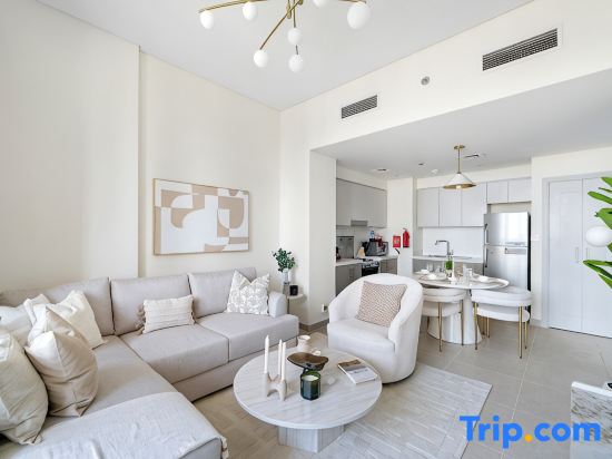 Modern 1BR Near Dubai Mall & Dubai Fountain