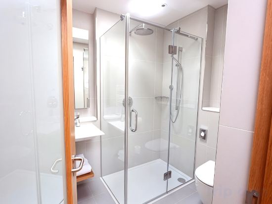 Premier Suites Dublin Ballsbridge - Tap to explore photos