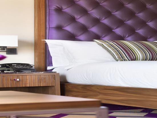 The Fitzwilliam Hotel - Tap to explore photos