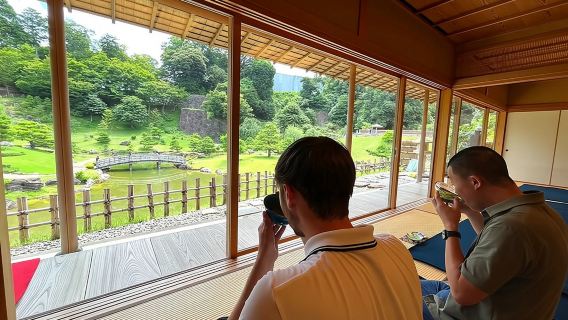 Excursión de un día completo desde Kanazawa: Samuráis, Matcha, Jardines y Geishas