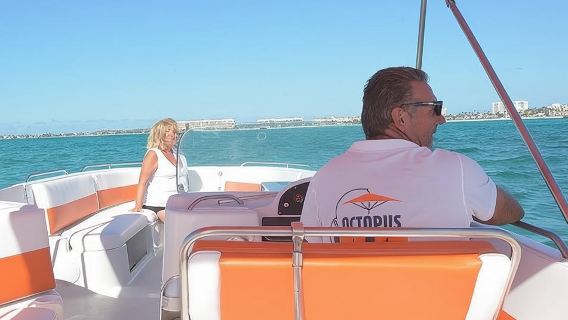 Private Aruba Snorkeling Excursion with Rum Punch