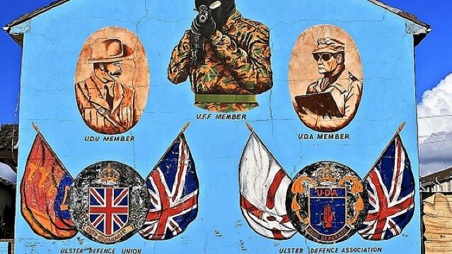 벨파스트 정치 투어 - 갈등의 이야기 걷기 투어