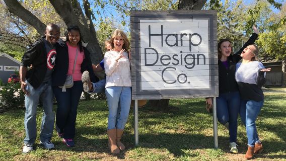 Waco: Fixer Upper and City Theme Bus Tour