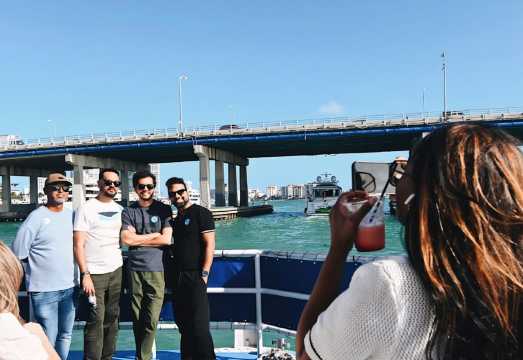 Miami: Biscayne Bay Millionaire's Homes Sightseeing Cruise